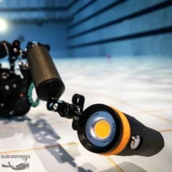 D910V Phare VIDEO 5000 Lumen - ORCA TORCH -Vitesse et Profondeur d910v phare video 5000 lumen orca torch 6