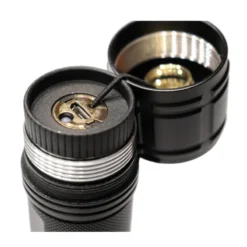 SHARK Phare Plongee 2500 Lumens Focale Variable - OCEAMA -Vitesse et Profondeur shark phare plongee 2500 lumens focale varialble oceama 2